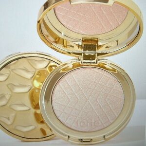 Tarte Amazonian Clay Shimmering Powder Highlighter - Champagne Glow